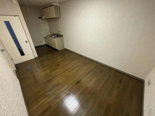 サニーパール田家の居間