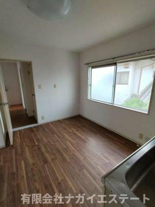 ハイツどりーむ202の居間