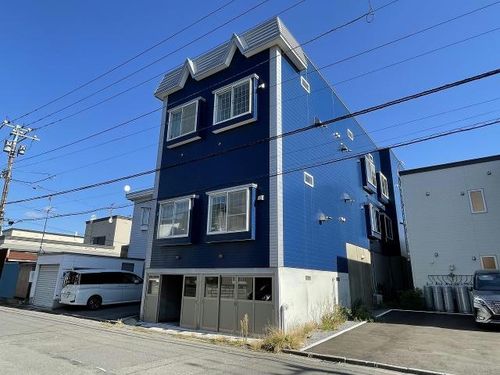 テラハウス万代105の外観