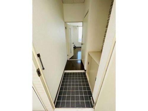 サンクスロードの玄関