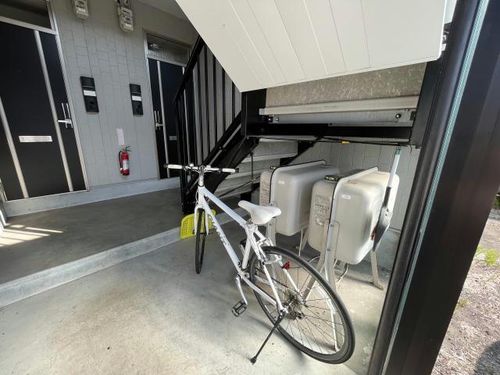 オークヴィラ中道102の玄関