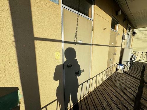 幸福マンション8の玄関