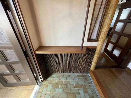 駒場町8番1棟2戸 2階の玄関