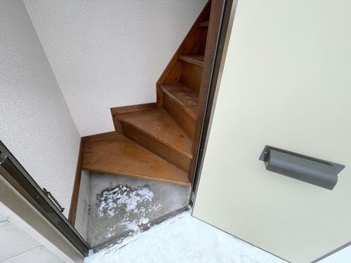 中島ハイムの玄関