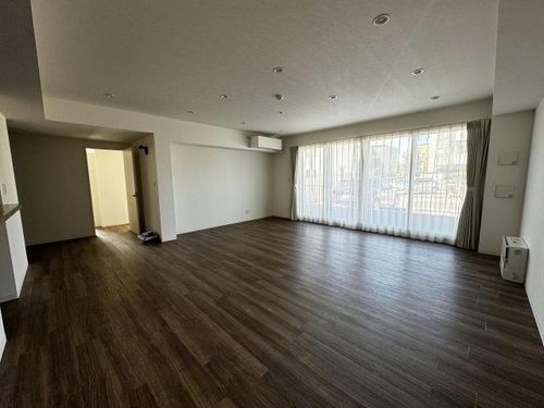 リアライズ松陰Ⅵの居間