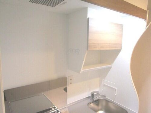 セレニテ三国プリエのキッチン