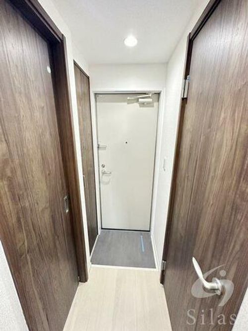 大阪府大阪市住吉区上住吉1丁目(アパート)の賃貸物件の玄関