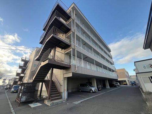 ピュアパレス的場Ⅲ402の外観