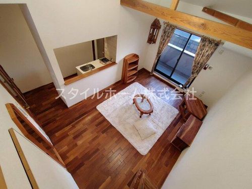 セザンヌ花田2202の居間