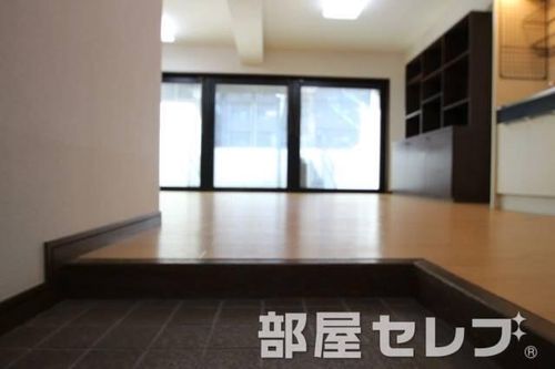 アートハウス広路の玄関