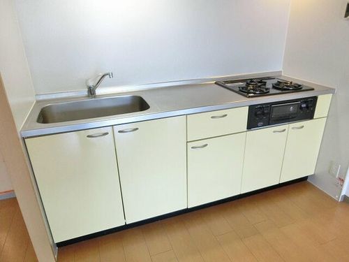滋賀県湖南市石部南8丁目(マンション)の賃貸物件のキッチン