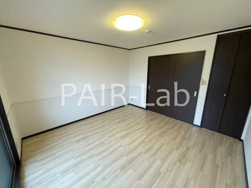 プランドール砥堀の居間