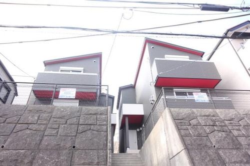 五位の池南アパートの外観