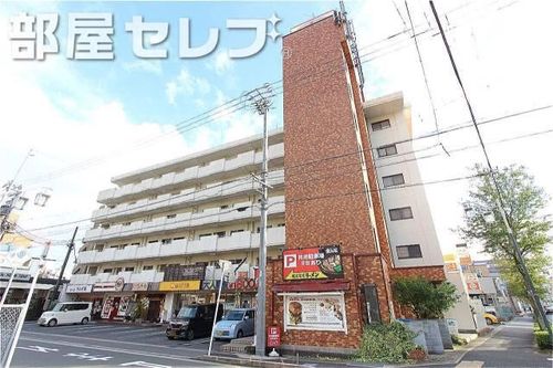 ワイズビルの外観