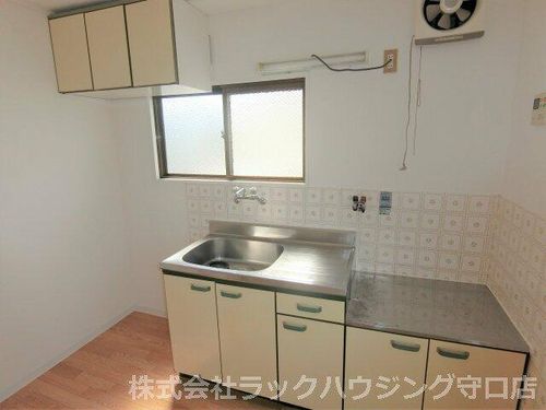 旭ロイヤルハイムのキッチン