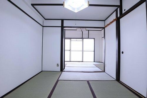 ブルーハイツ塩屋の内装
