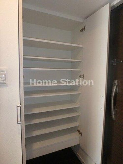 大阪府大阪市福島区大開2丁目(マンション)の賃貸物件の玄関