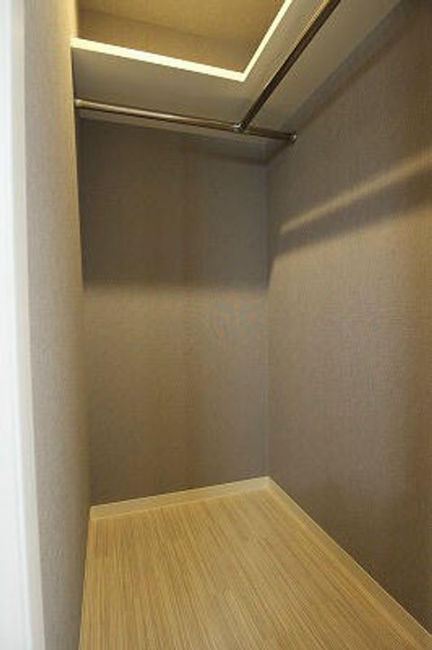 ウイングス重住605の内装