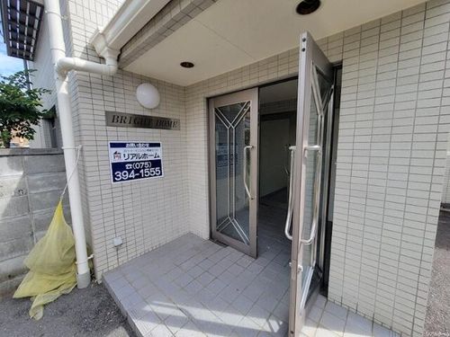 ブライトホーム102の玄関