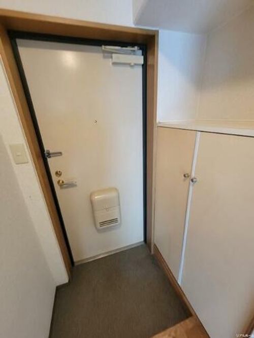 ブライトホーム102の玄関