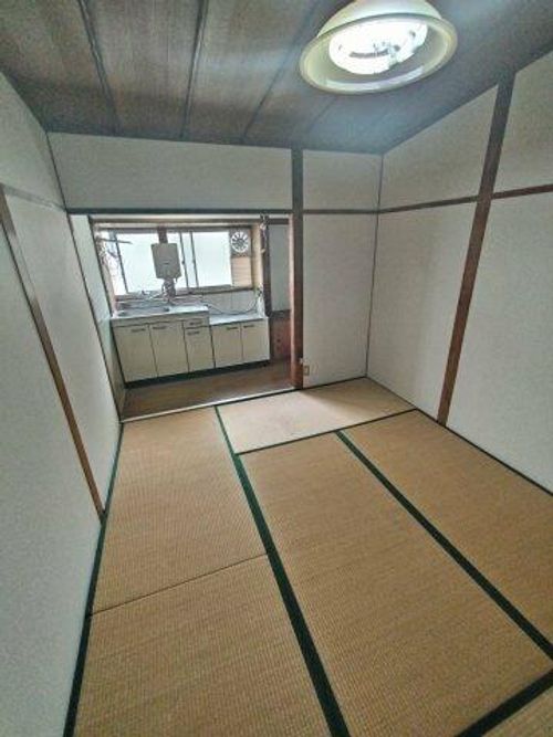 苅田8丁文化住宅202の居間