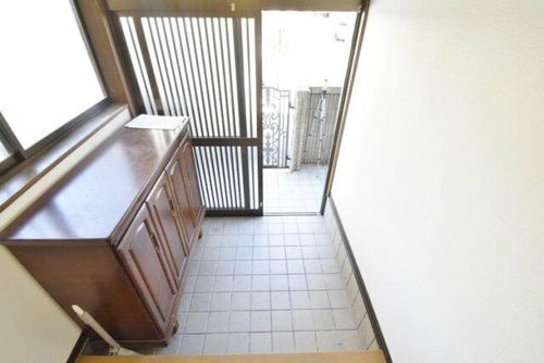 大阪府羽曳野市はびきの5丁目(一戸建)の賃貸物件の玄関