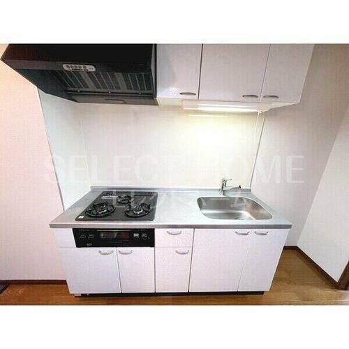 アンプルールリーブル楓104のキッチン