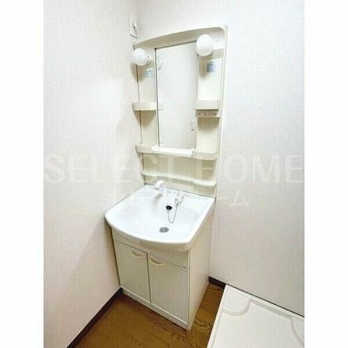 アンプルールリーブル楓104の内装