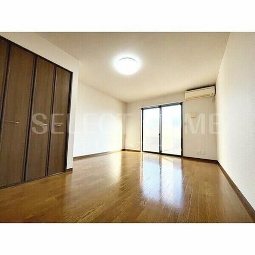 アンプルールリーブル楓104の内装