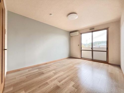 グランシャリオ広野の居間