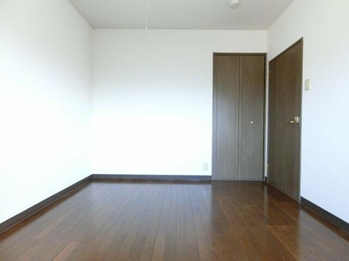 クレアヤマモトの内装