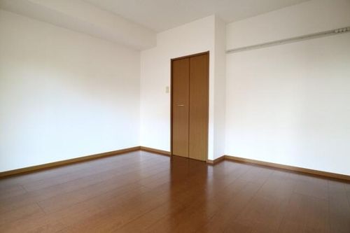 リビングタウン古坂壱番館 A棟A101の内装