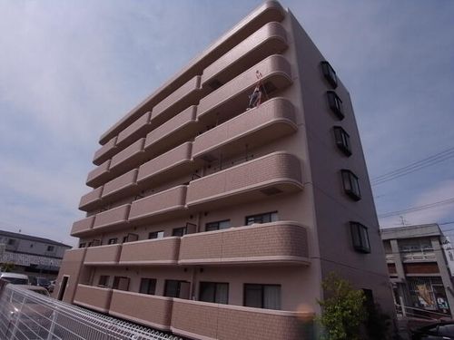 マンショングランメール401の外観
