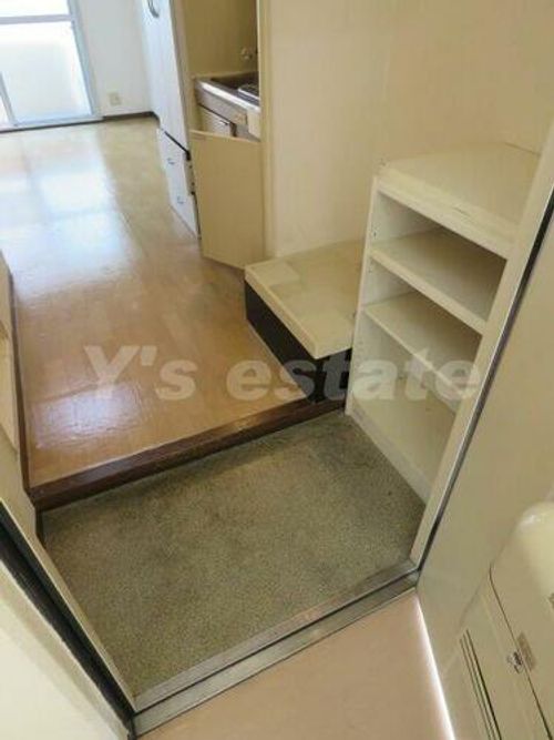 ドゥエルミヤザキの内装