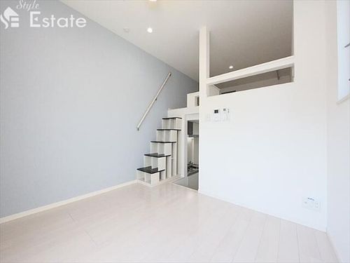 愛知県名古屋市天白区平針3丁目(アパート)の賃貸物件の居間