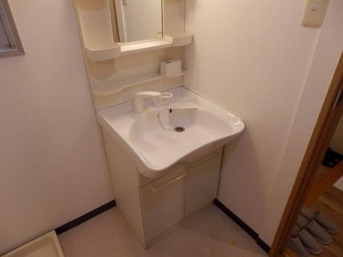 アセンブル高野の内装