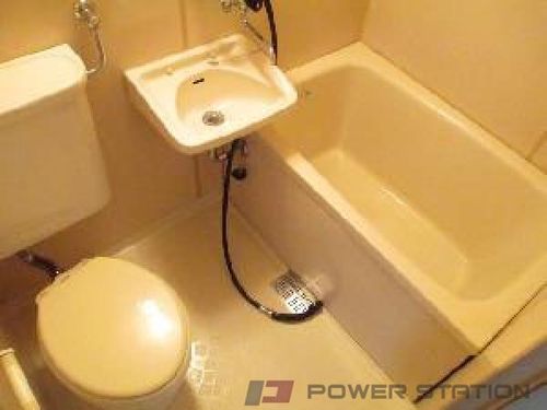 ロイヤルミドリ101の風呂