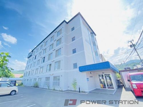 オーシャンハイツ大東の外観