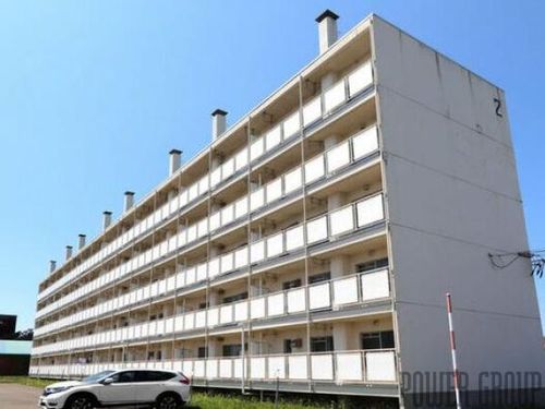 ビレッジハウス栗山1号棟の外観