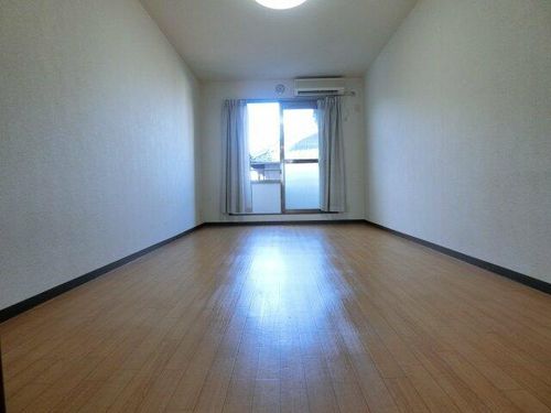 マンション福寿の居間