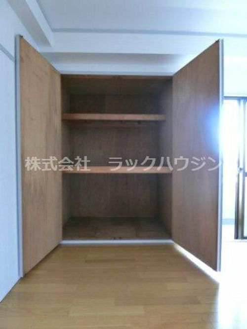 秀和第一ハイツの内装