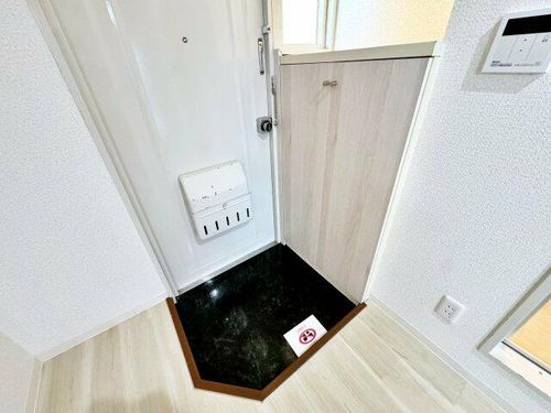 第二メゾンクロワールの玄関