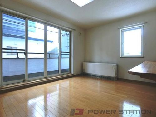 ヴィクトリアⅢの居間