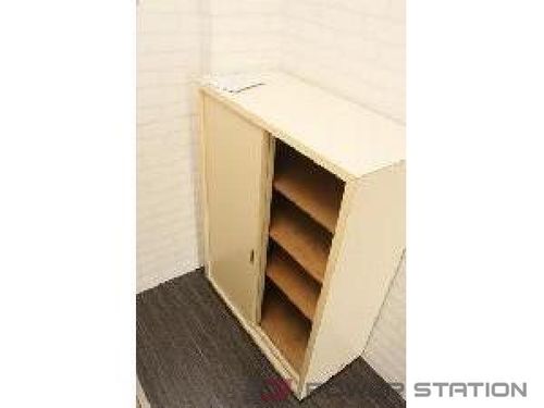 リベルティ大通の内装