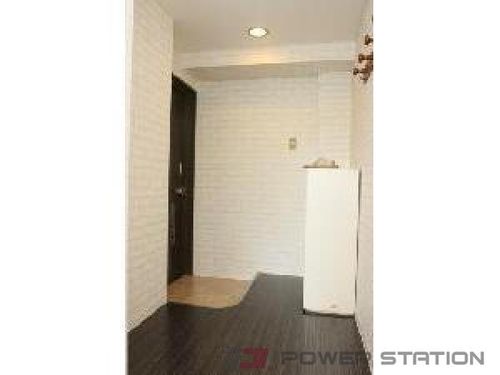 リベルティ大通の玄関