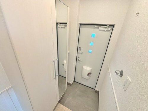 リヴィエールⅠの玄関