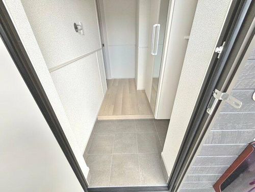 リヴィエールⅠの玄関