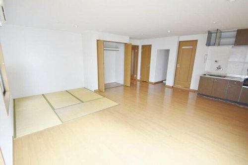 信光プラザの居間