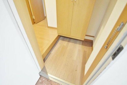 信光プラザの玄関