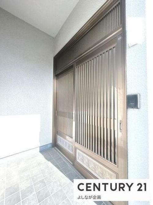 福岡県北九州市八幡西区中の原1丁目(一戸建)の賃貸物件の玄関